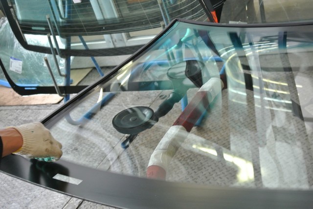 Профессиональная установка стекол